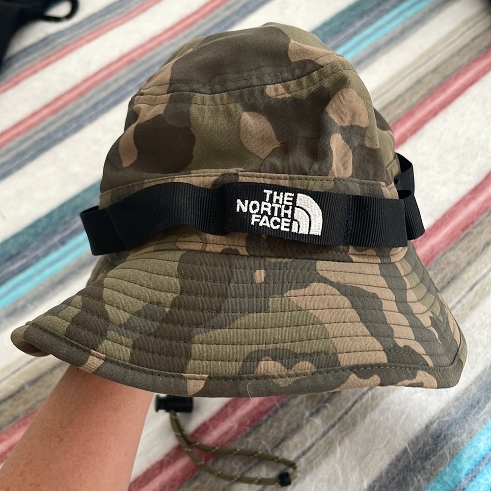 TNF camo bucket hat